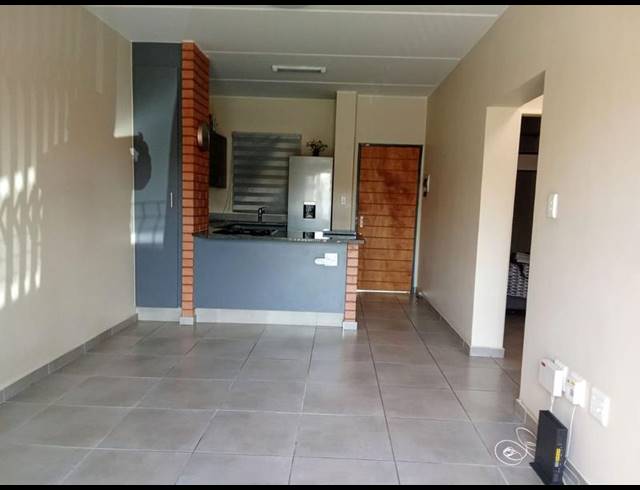 2 BEDROOM TOWNHOUSE FOR SALE IN VORNA VALLEY